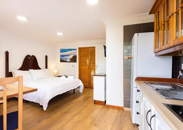 Hébergement de vacances Home2book Serene Retreat Isabel, Jacuzzi & Garden *