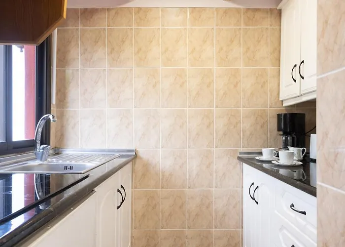 Home2book Serene Retreat Isabel, Jacuzzi & Garden *