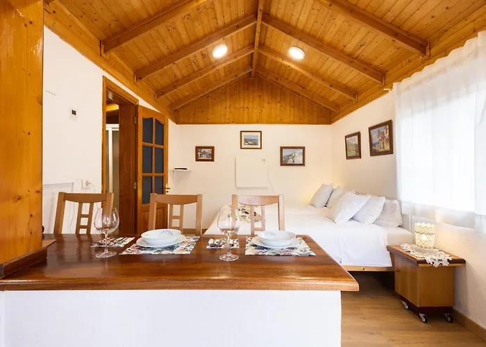 Hébergement de vacances Home2book Serene Retreat Isabel, Jacuzzi & Garden *