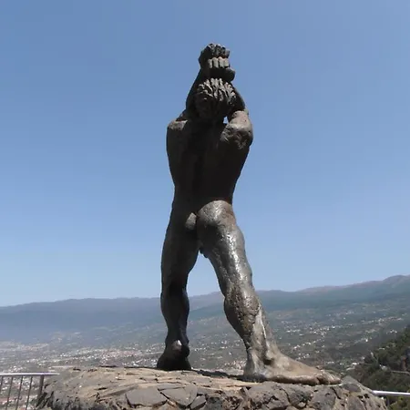 Home2book Serene Retreat Isabel, Jacuzzi & Garden Holiday home *