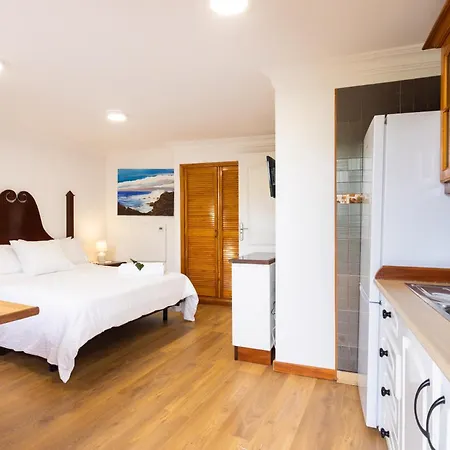 Holiday home Home2book Serene Retreat Isabel, Jacuzzi & Garden *